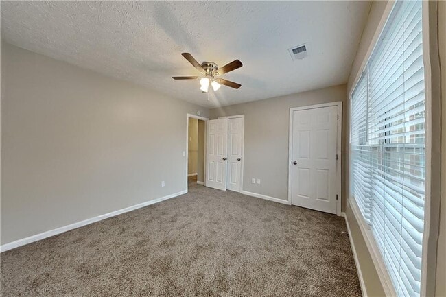 Building Photo - 1464 Claredon Dr NW