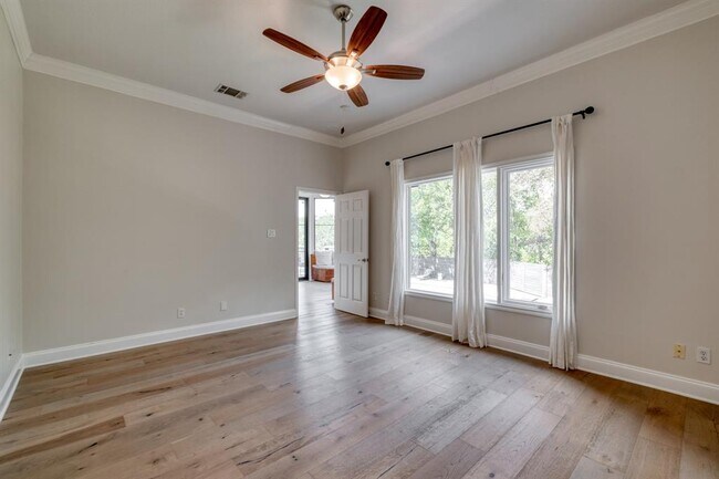 Building Photo - 3908 Edwards Mountain Dr