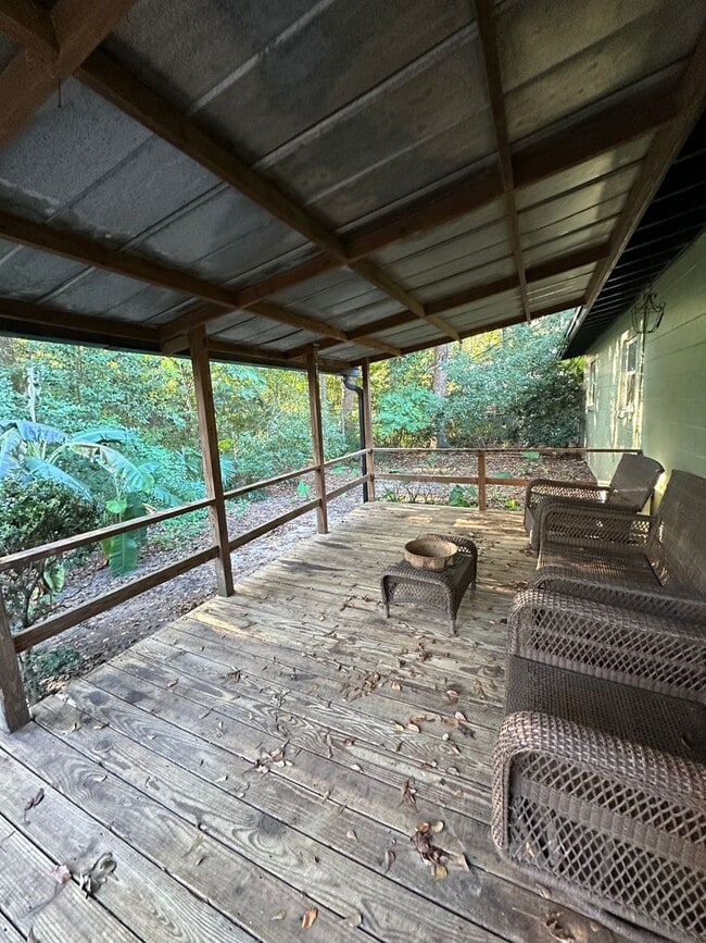 Building Photo - 4 bedroom, 2 bathroom house by TMH! Available now!