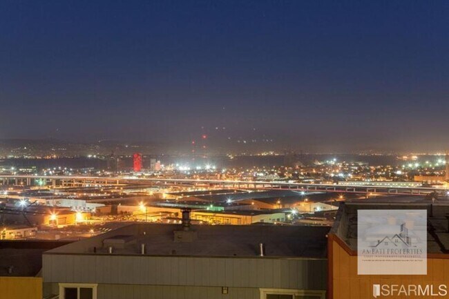 Building Photo - Bernal Heights Oasis: Stunning Renovated View Home with Modern Chic Open House Sunday 1/18 2-4