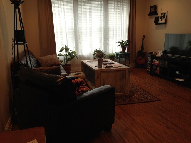 Building Photo - UNION