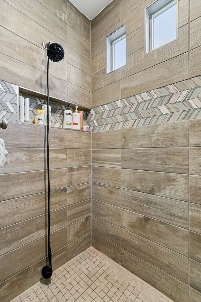 Building Photo - Coming Soon!