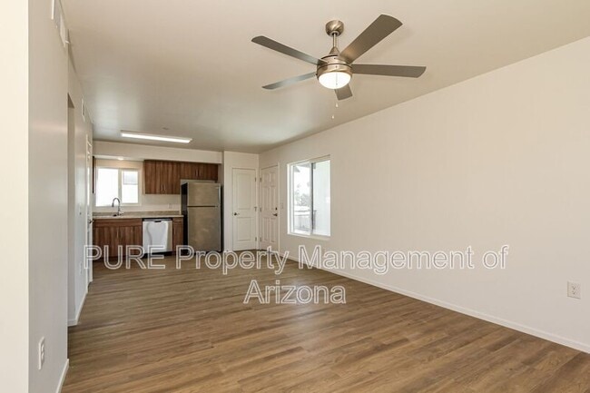 Building Photo - 6077 N 60th Ave