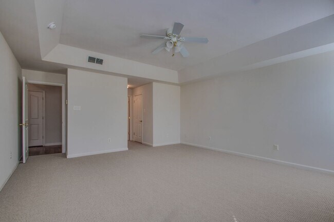 Building Photo - Single family - unfurnished - YEAR ROUND rental - Villages of Old Landing