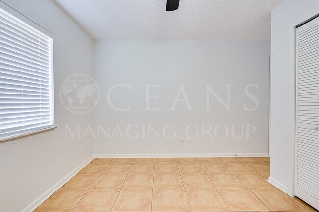 Building Photo - Beautiful Two-Story Townhome in Ormond Beach