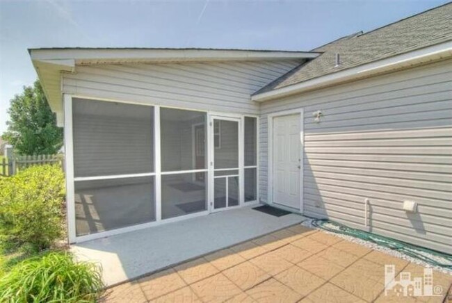 Building Photo - Ogden/Gordon Rd/Alamosa Place. Garage, fen...