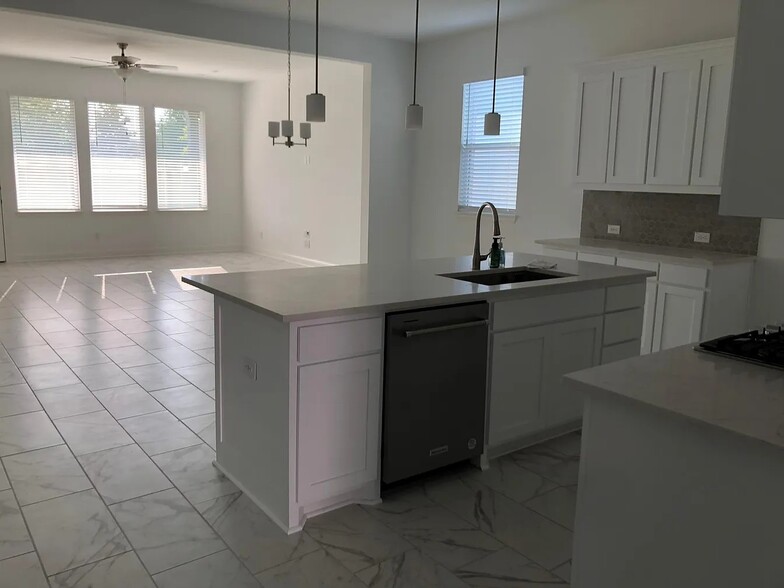 Building Photo - 4516 Hammerstein Blvd