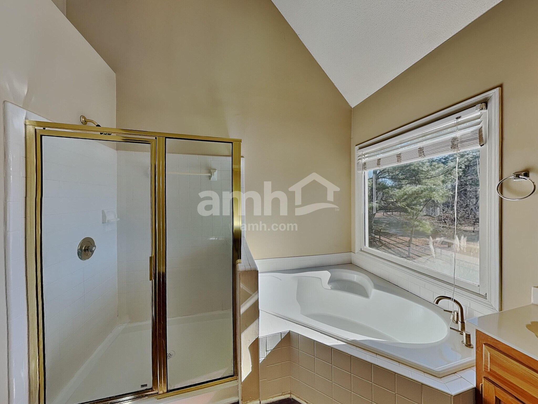 Building Photo - 1501 Jade Cove Dr