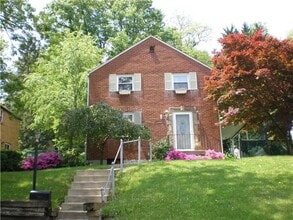 Building Photo - 3 bed/ 1 Bath Single Family in Penn HIlls, PA