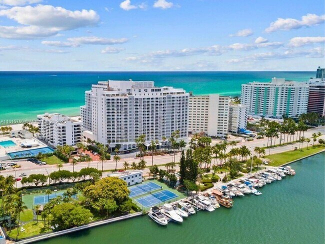 Building Photo - 5401 Collins Ave