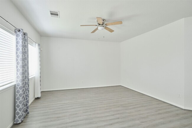 Building Photo - 21718 Grassy Hill Ln
