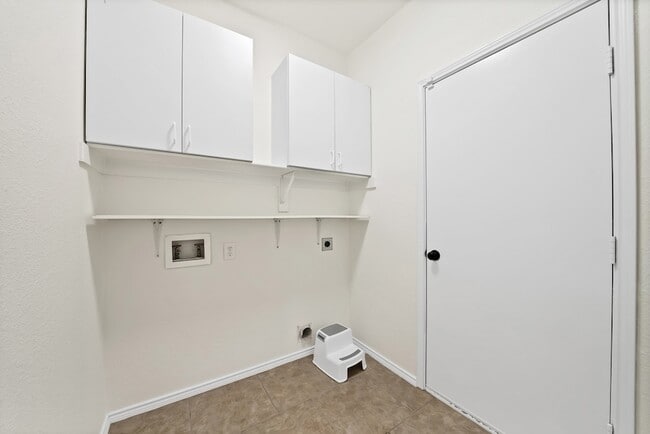 Building Photo - 1532 Brandywine Dr