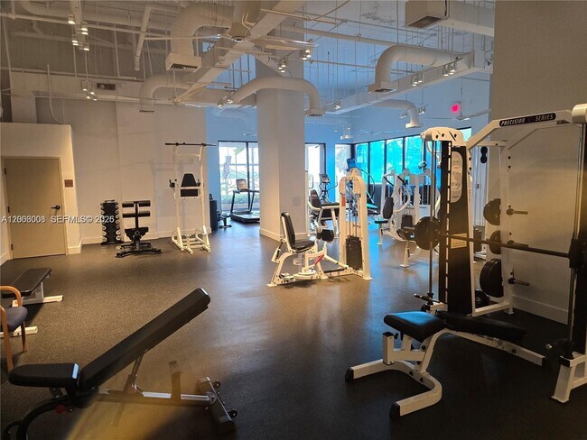 Building Photo - 11113 Biscayne Blvd