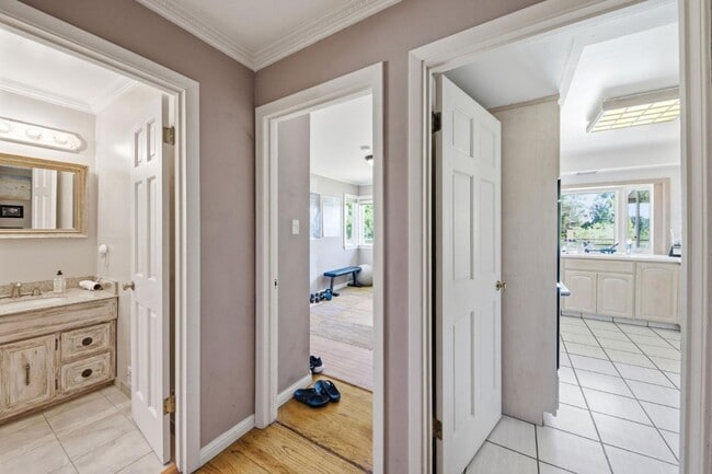 Building Photo - 25 Warmwood Way