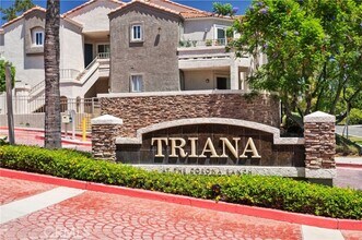 Building Photo - 1005 Vista Del Cerro Dr