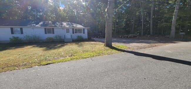 Building Photo - 503 Hancock St