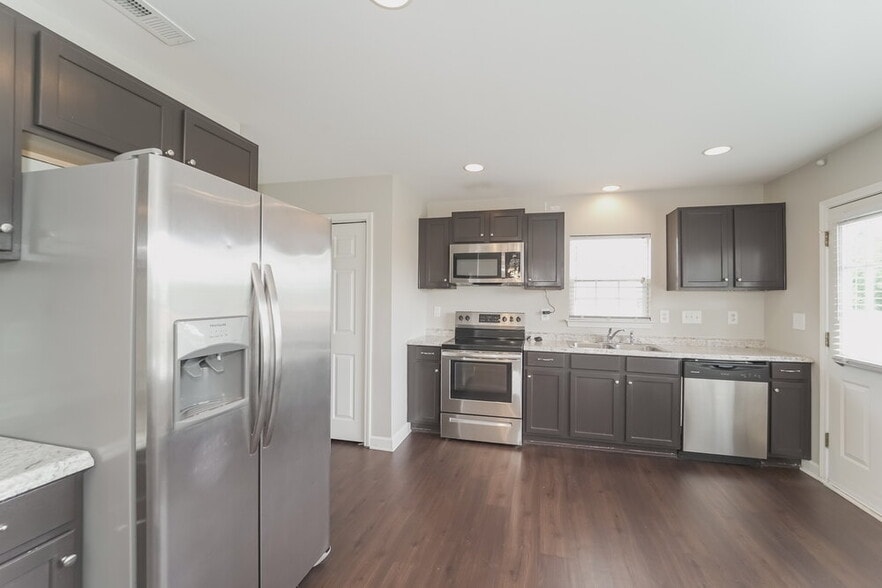 Building Photo - 11300 Alvanley Hills Ct