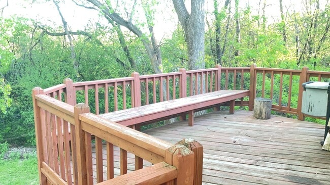 Building Photo - Large Single Family House in Oakdale!! DON'T MISS!!