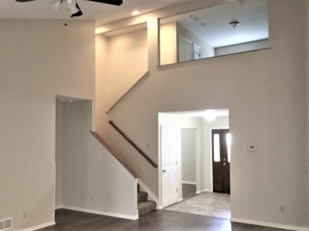 Building Photo - 742 Keltoncrest Dr