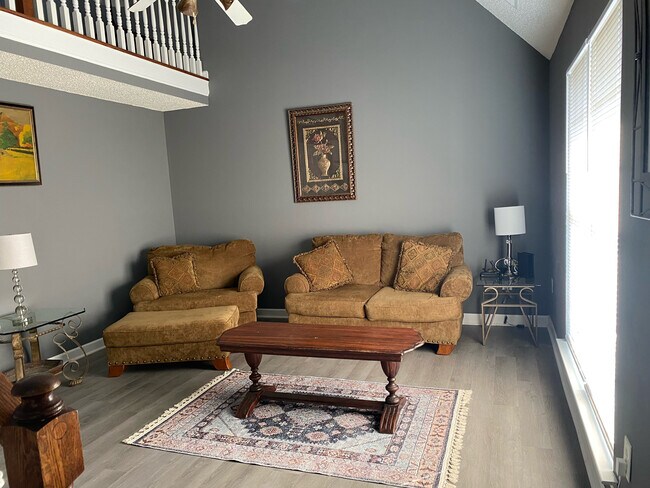 Building Photo - Room in House on Brian William Rd