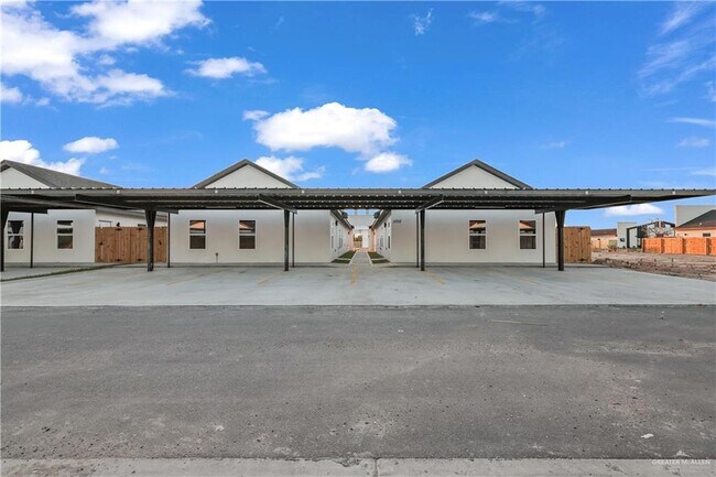 Building Photo - 11403 N 24th St