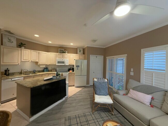Building Photo - 10067 Perfect Dr
