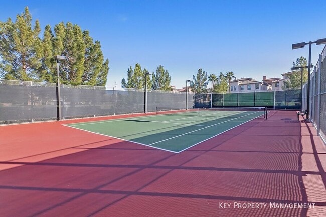 Building Photo - 956 Via Canale Dr