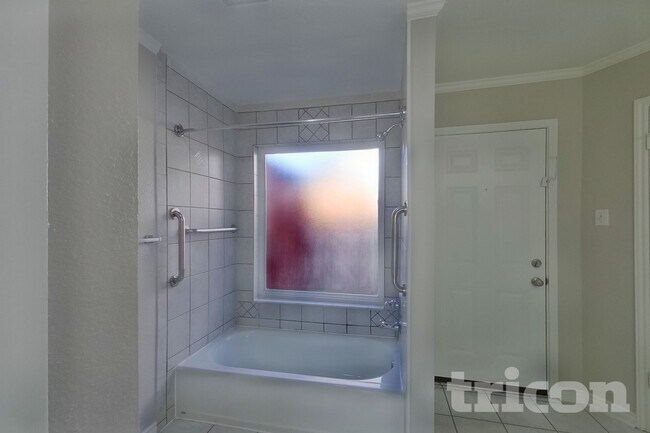 Building Photo - 3521 Kirby Creek Dr