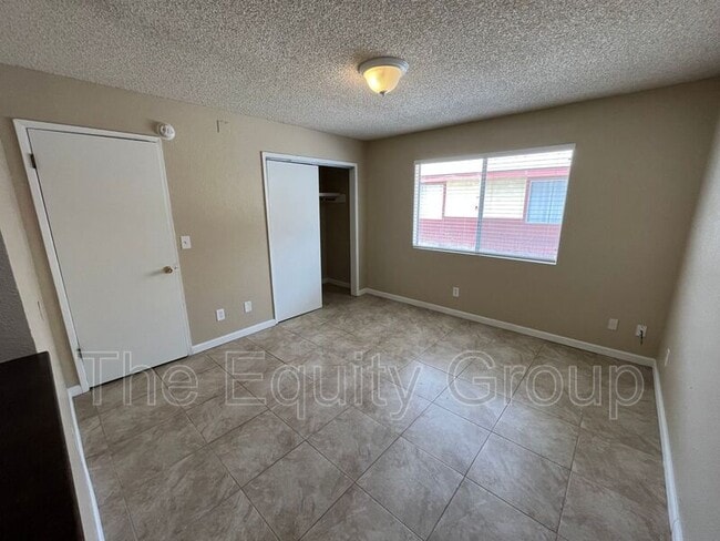 Building Photo - 826 N Williford Dr
