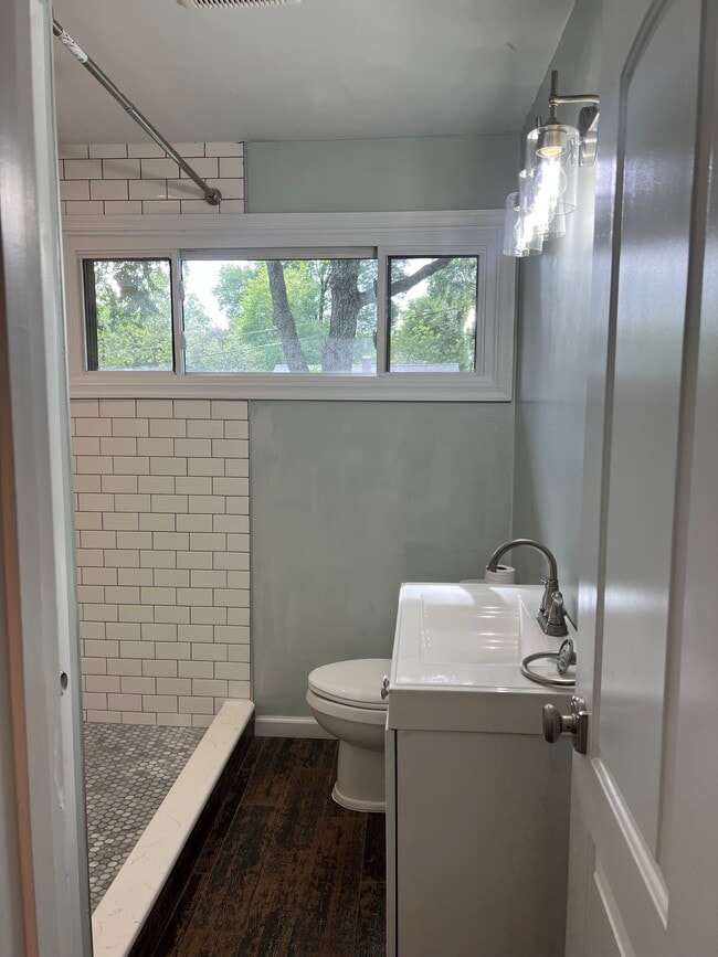 Building Photo - 1302 Coral Sea Dr