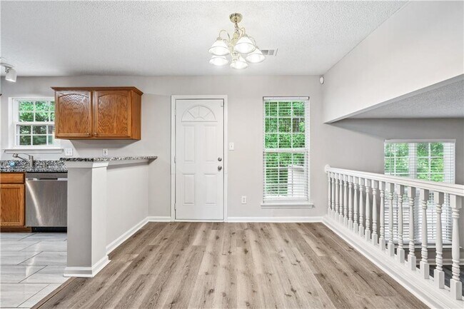 Building Photo - 5849 Amerson Ln