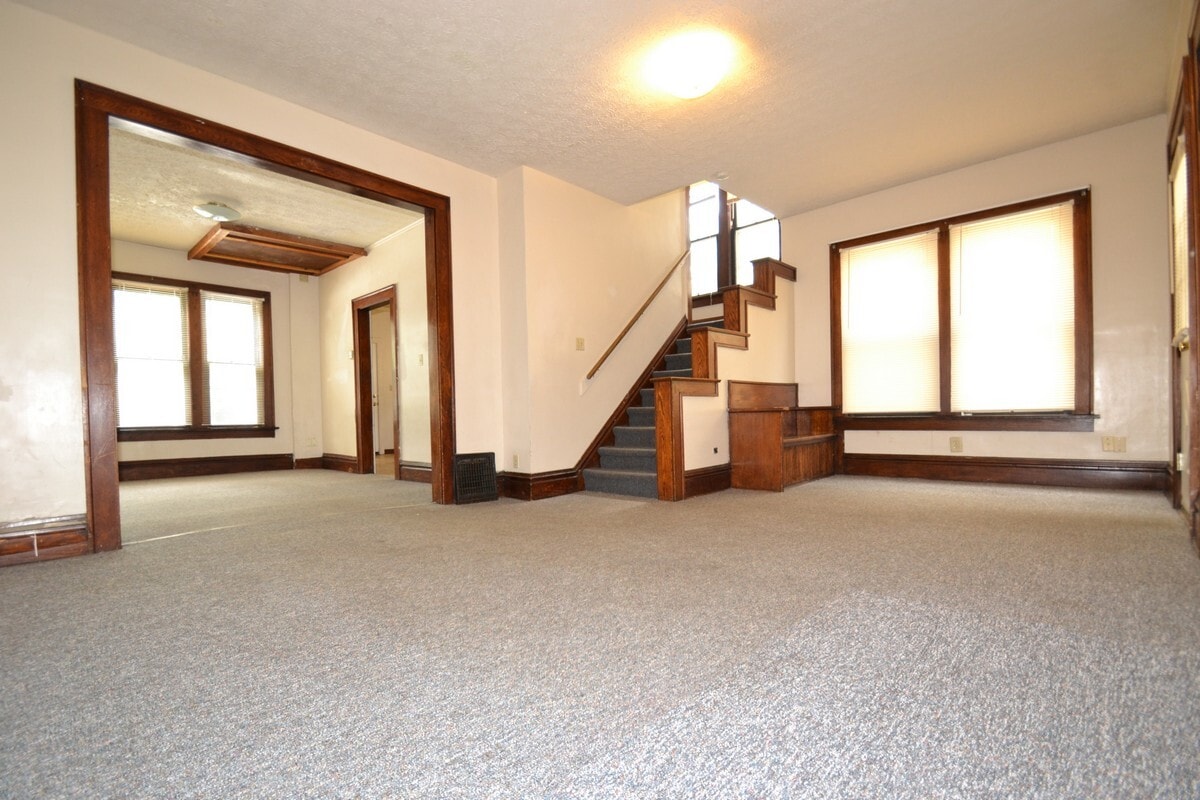 Building Photo - 537 Carroll St