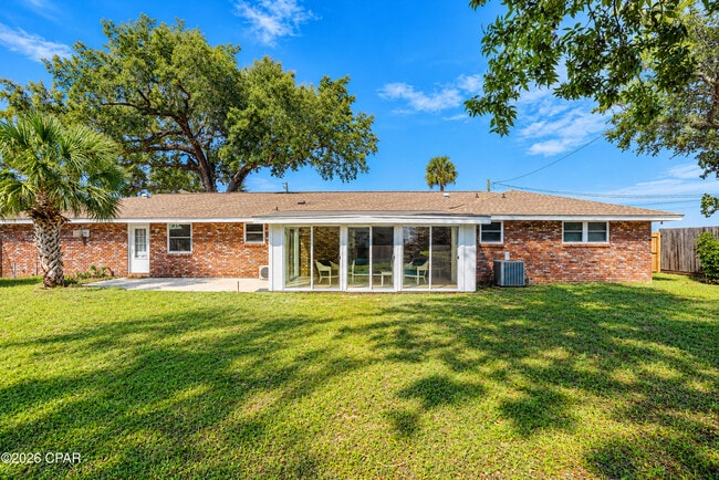 Building Photo - 4608 Sunset Dr