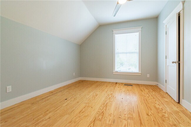 Building Photo - 302 S College Ave