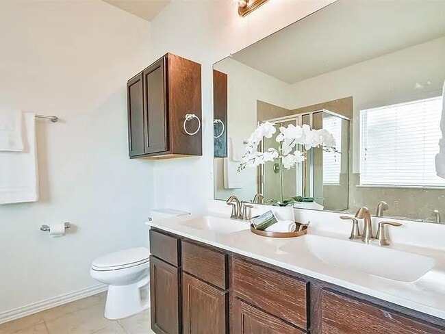 Building Photo - 2125 Sand Ridge Dr