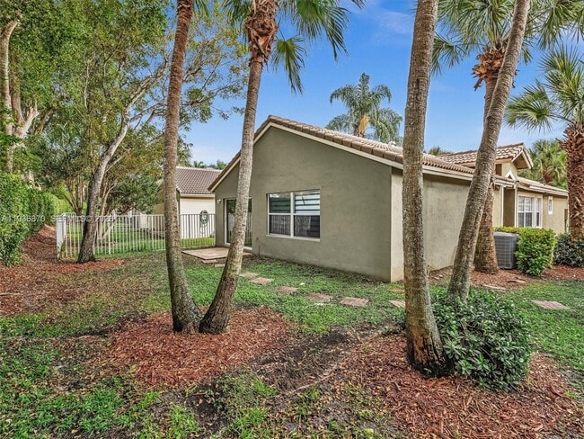 Building Photo - 4147 Sapphire Terrace