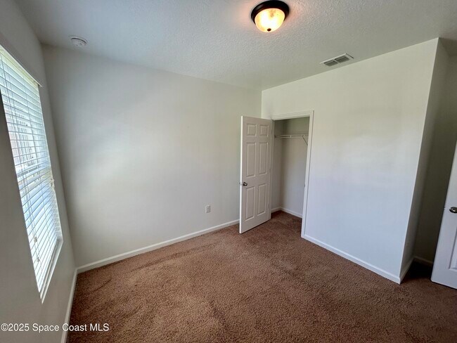 Building Photo - 134 Lure Ct SW