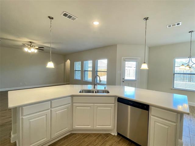 Building Photo - 2813 Bobcat Dr