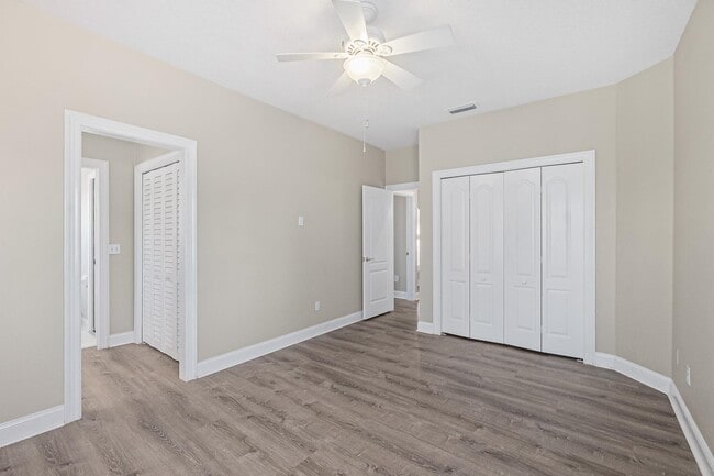 Building Photo - 113 Sea Garden Ct