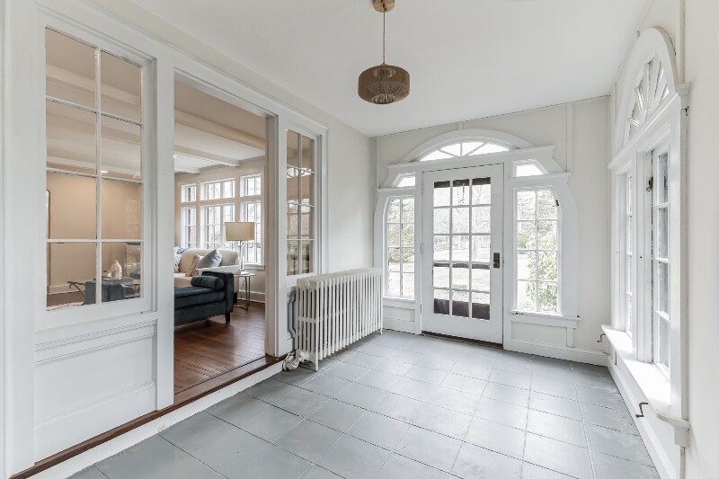 Building Photo - 60 Maple Ave