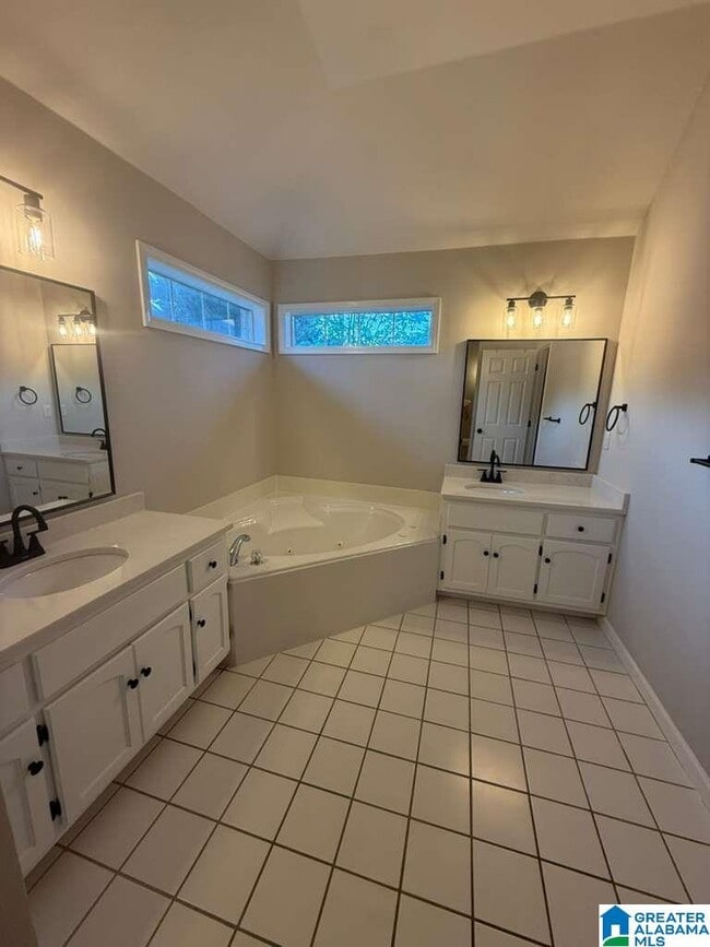 Building Photo - 1314 Moss Rose Ln