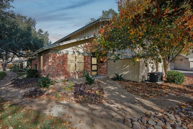 Building Photo - 9507 Quail Village Ln