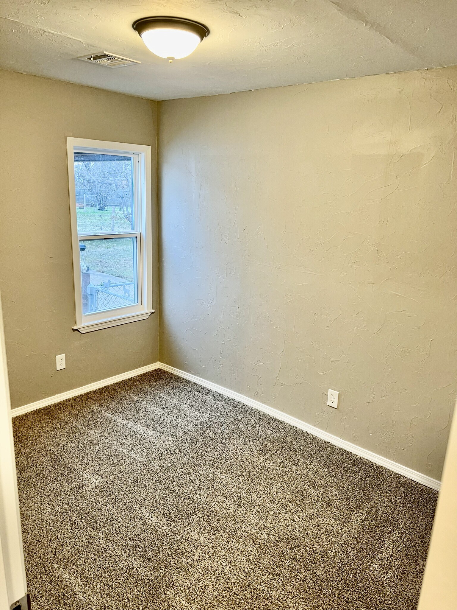 Building Photo - 301 E Rickenbacker Dr