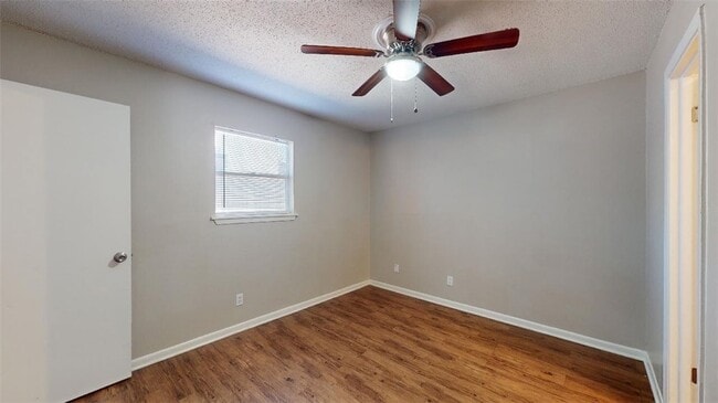 Building Photo - 500 Foch St