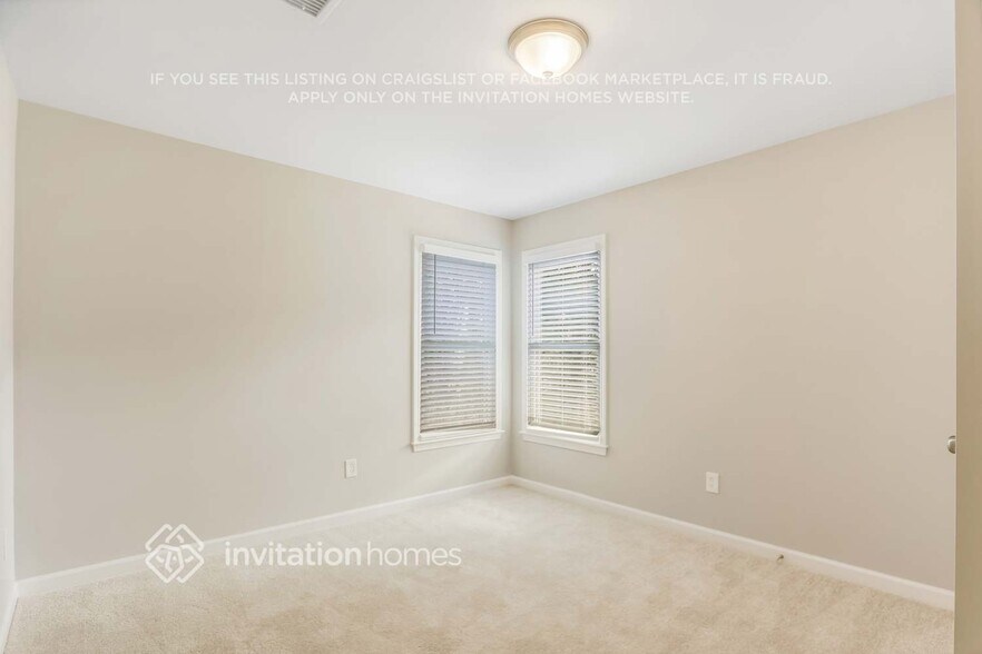 Building Photo - 2979 Kaley Dr NW