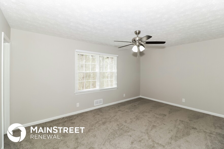 Building Photo - 1401 Timbercrest Dr