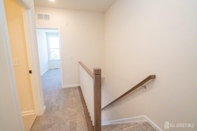 Building Photo - 220 Jessie Pl