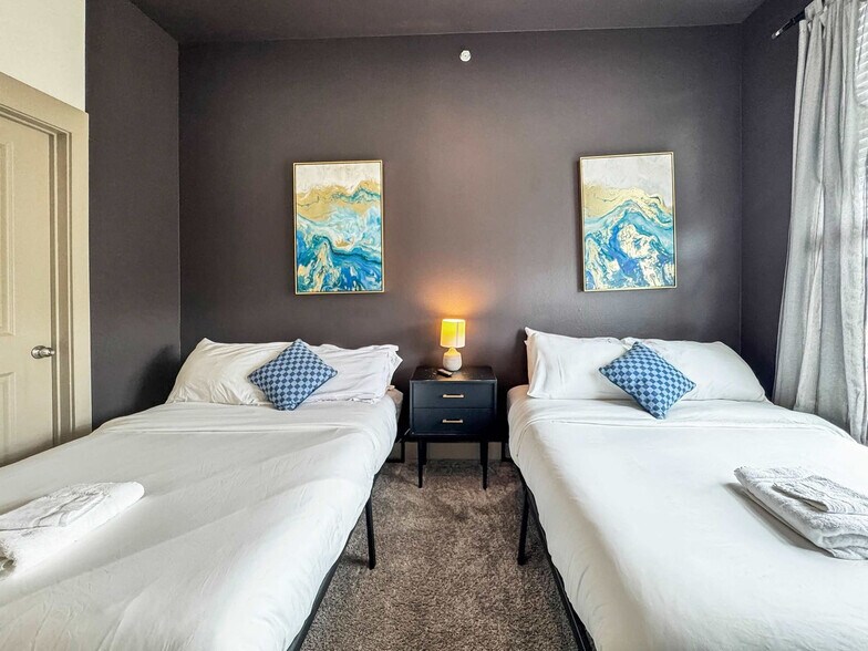 Building Photo - 2901 Indiana St