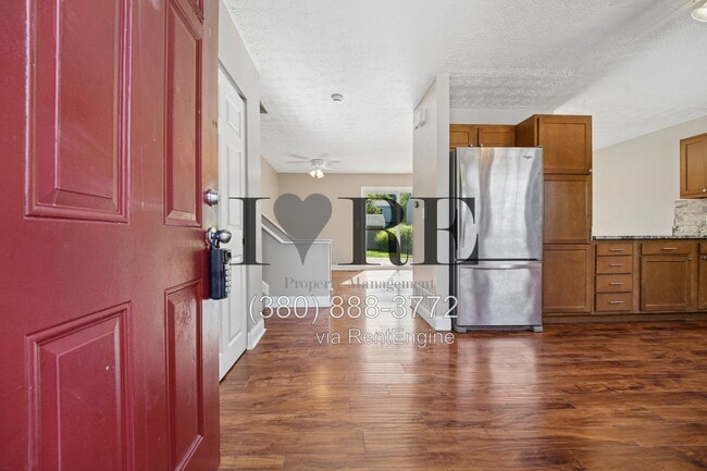 Building Photo - 8376 Covered Wagon Ct