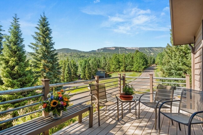 Building Photo - 15 Terrace Dr